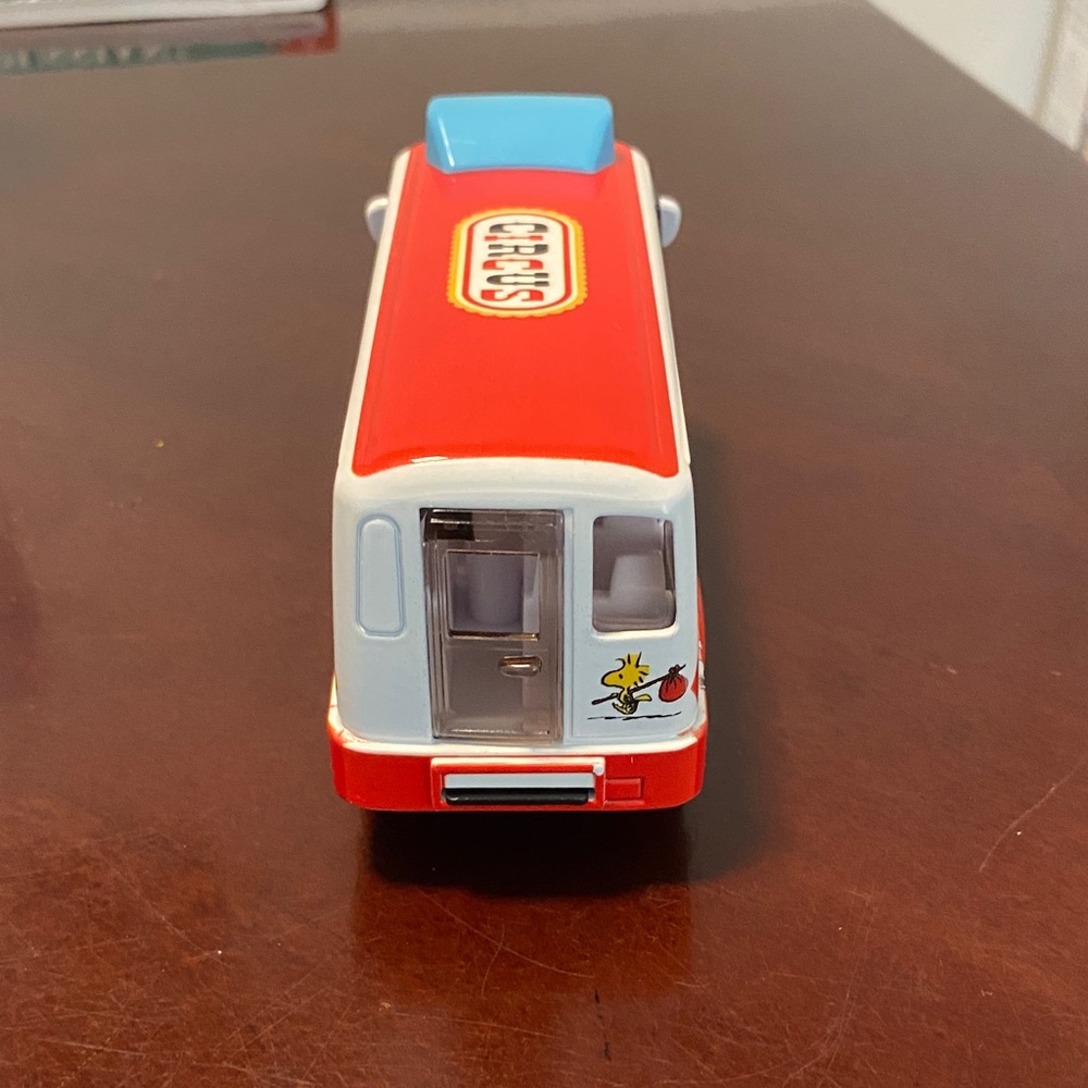 Circus Themed Kids Toy Bus - Red and Blue New - Picture 4 of 4